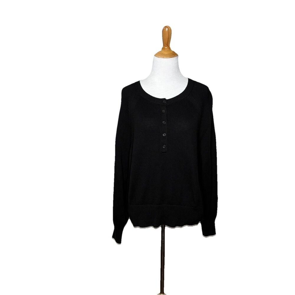 Banana Republic Button Accents Scoop neck Black Sweater Size Medium Womens